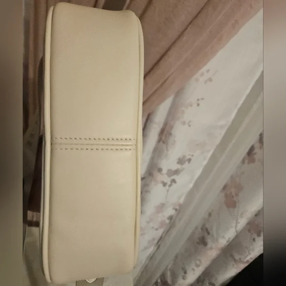 Coach Mini Jamie Camera Bag - Like NEW - Picture 9 of 11